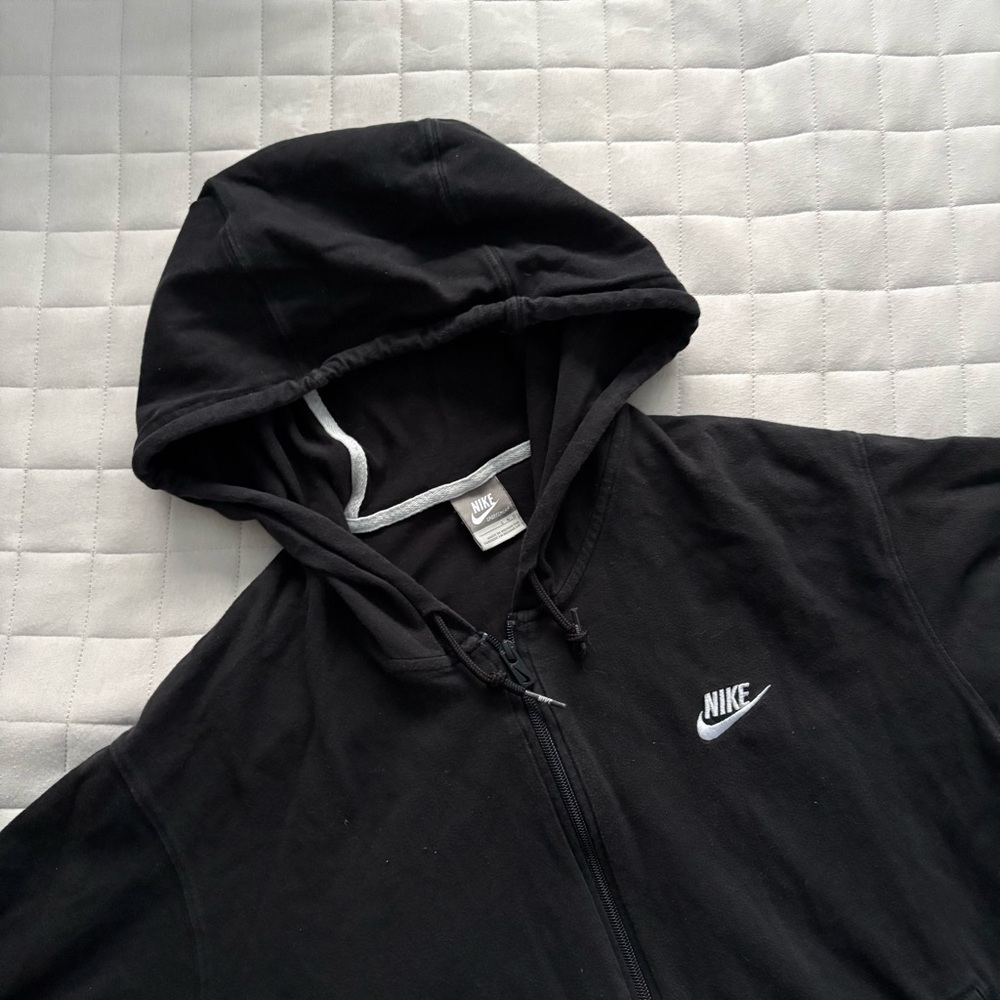 Nike Men’s Black Full-Zip Hoodie - Picture 2 of 3